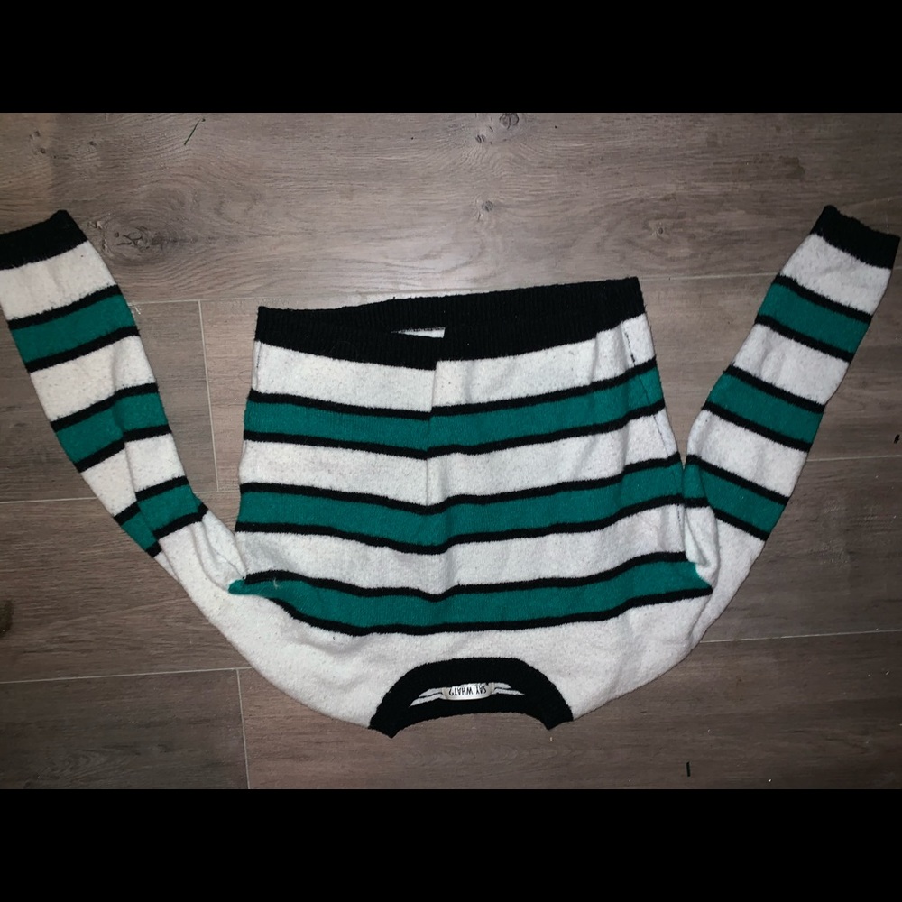 Sweater small